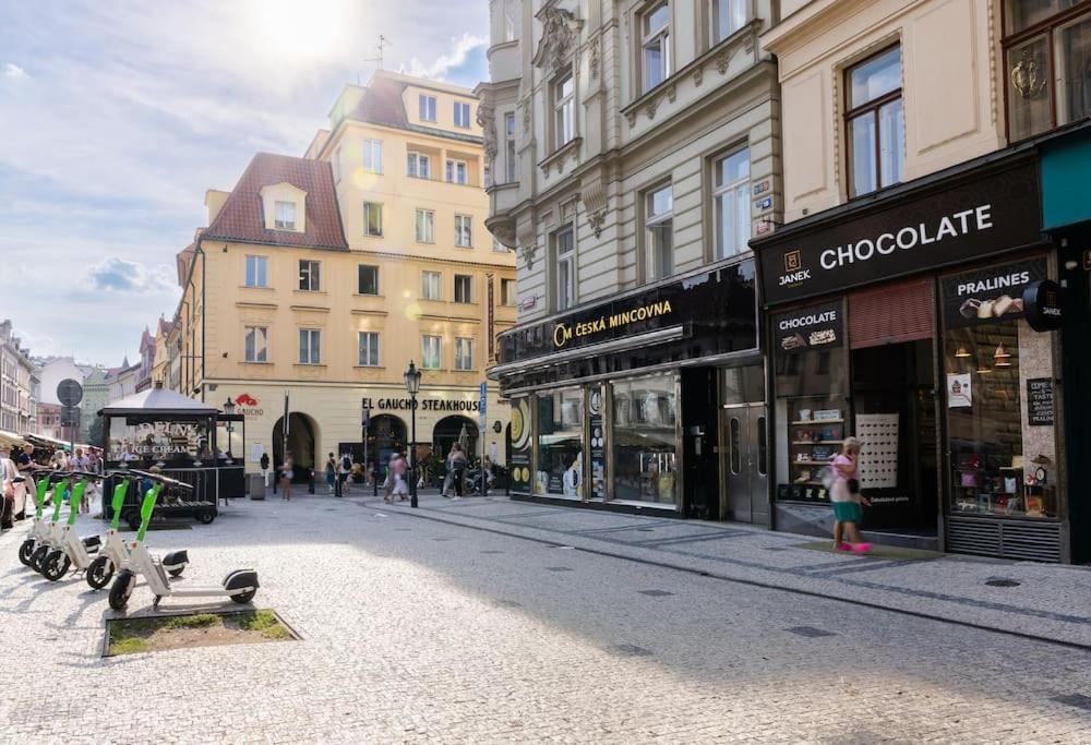Charming 2bedroom Old Town Apartment *